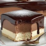 Chocolate mousse cake